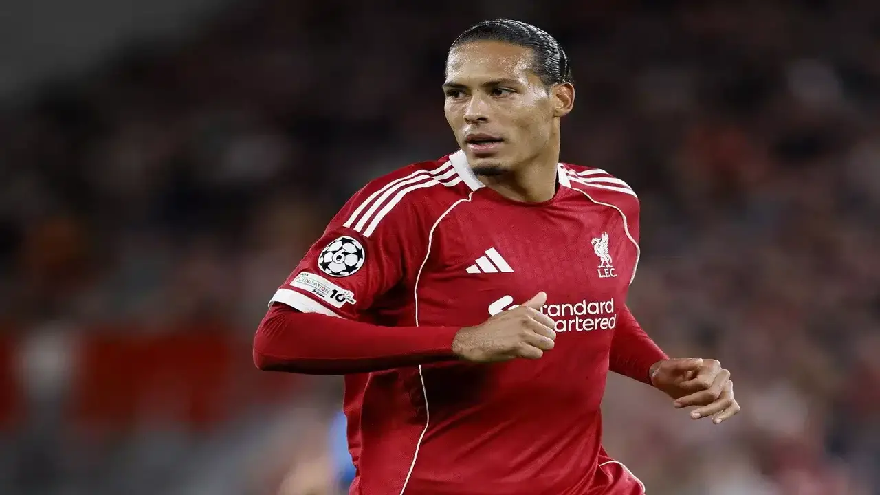 ليفربول يفتح أبواب الرحيل أمام فيرجيل فان دايك في الانتقالات الصيفية المقبلة